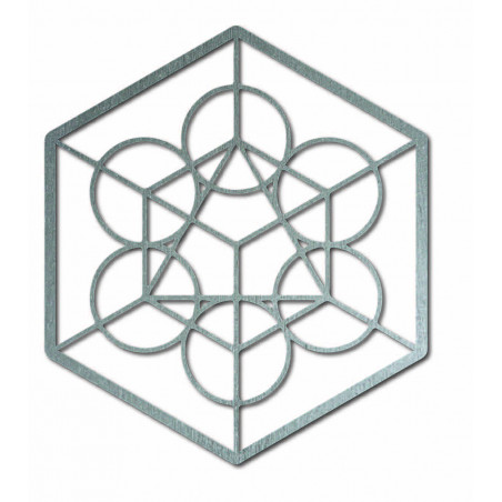 Fából készült geometriai festmény a betakarítás falán