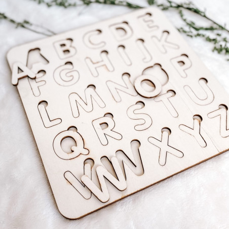 Fából készült montessori betét gyerekeknek - ALFABETIKAI | SENTOP