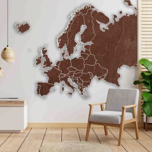 Fából készült térkép Európa falán | SENTOP 2