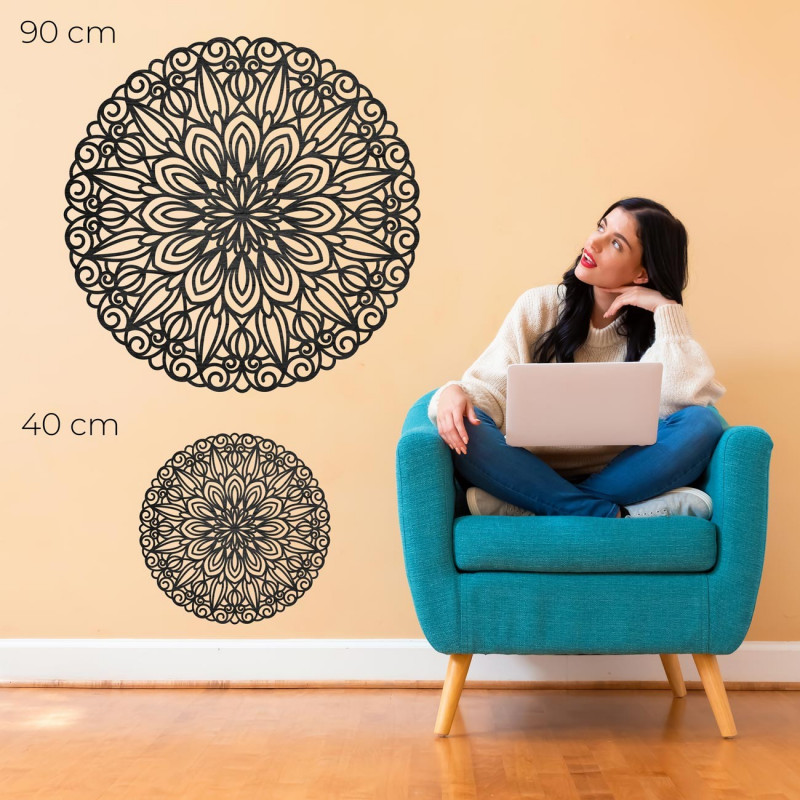 Elegáns fa mandala a falon