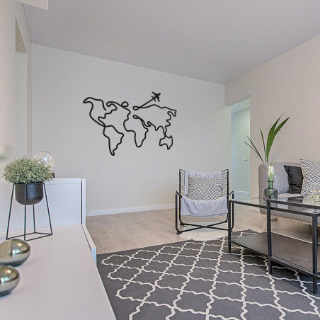Stílusos, fából készült világtérkép, mint modern belső dekoráció