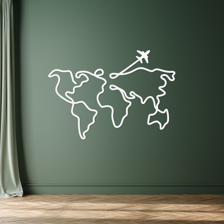 Stílusos, fából készült világtérkép, mint modern belső dekoráció