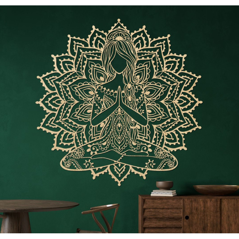 Fából készült 3D mandala jóga nő a falon - dizájn dekoráció a nappaliba egy modern és harmonikus belső térért.