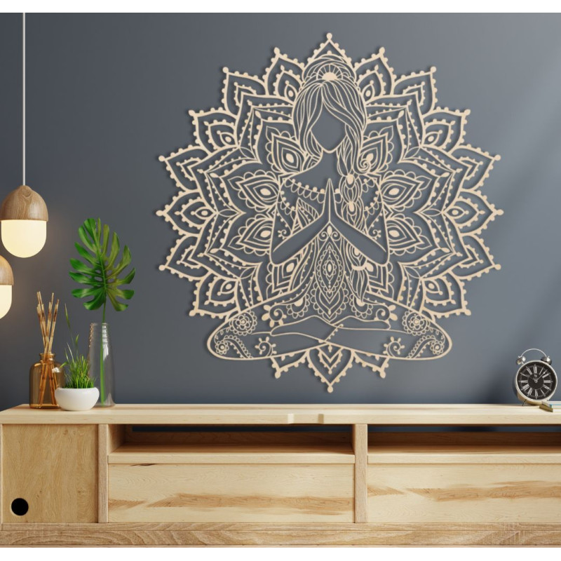 Fából készült 3D mandala jóga nő a falon - dizájn dekoráció a nappaliba egy modern és harmonikus belső térért.