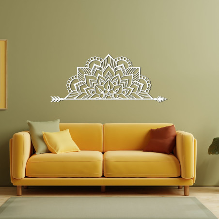 Fából készült mandala a falon, mint luxus belső dekoráció