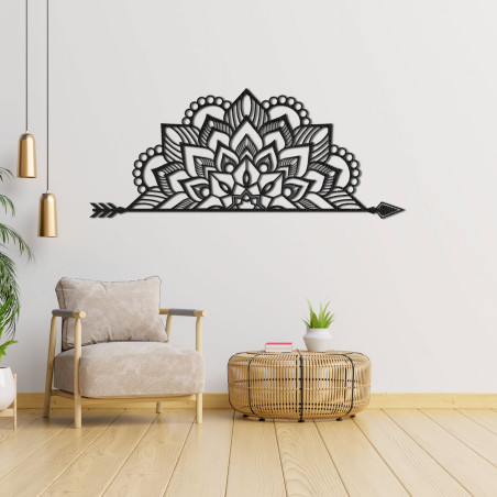 Fából készült mandala a falon, mint luxus belső dekoráció