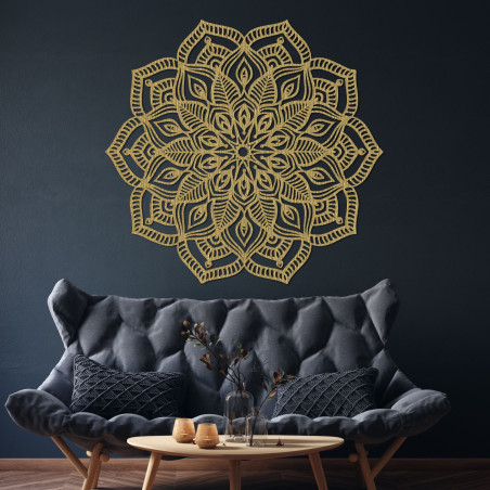 Elegáns, fából készült mandala, mint harmóniát és békét árasztó faldekoráció
