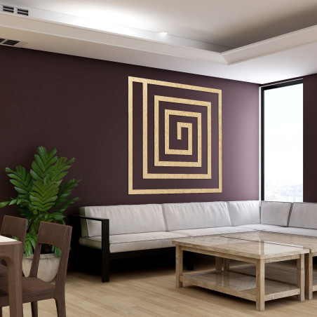 A spirális forma folytonosság és folyékonyság érzetét kelti a térben, miközben vizuálisan tiszta és szervezett marad.