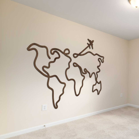 Fából készült térkép a falon