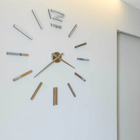 Tükrös öntapadós falióra Tükrös öntapadós falióra