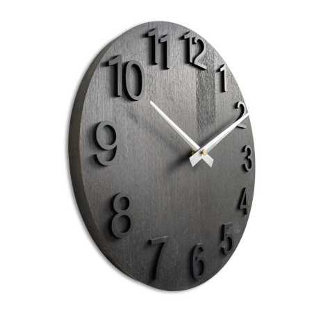 Egyszerű falióra fa talppal, számok nélkül