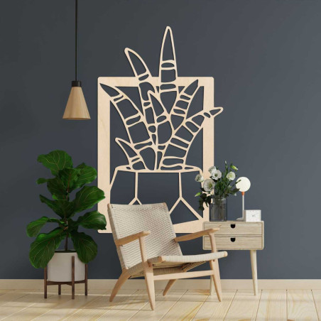 Egyszerű faóra diszkrét számlappal, számok nélkül.