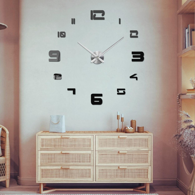 Elegáns plexiüvegből készült óra, állítható átmérővel akár 130 cm-ig.