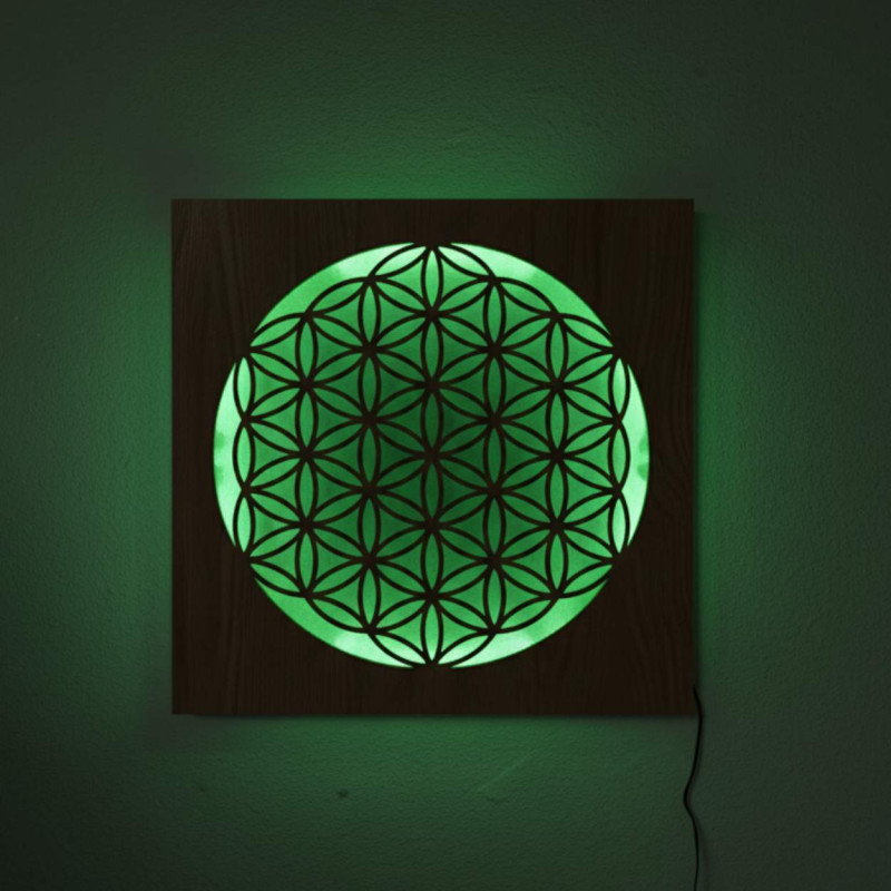 Háttérvilágítású fa mandala - belső dekoráció, pihentető fény és kézzel faragott dísz.