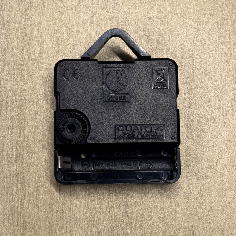 Elegáns, fű témájú óra otthonra