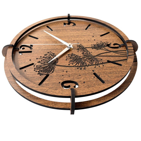 Design óra csendes kvarc szerkezettel és ezüst mutatókkal