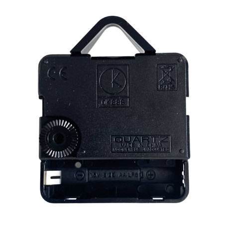 Precíz és csendes fekete mutatók kvarc szerkezetű faliórához.