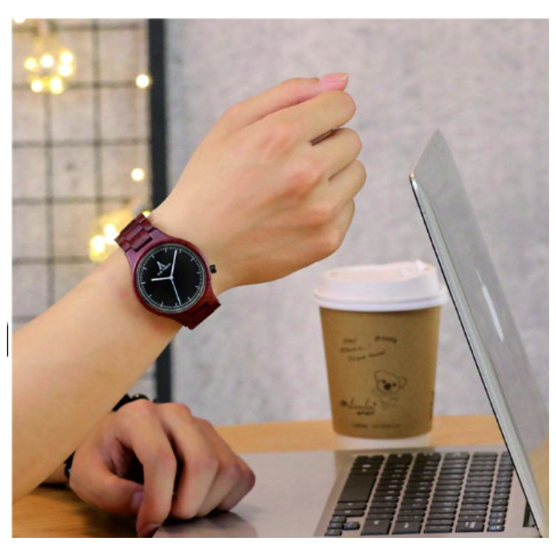 REDEAR karóra fából készült. Hölgyeim és uraim.