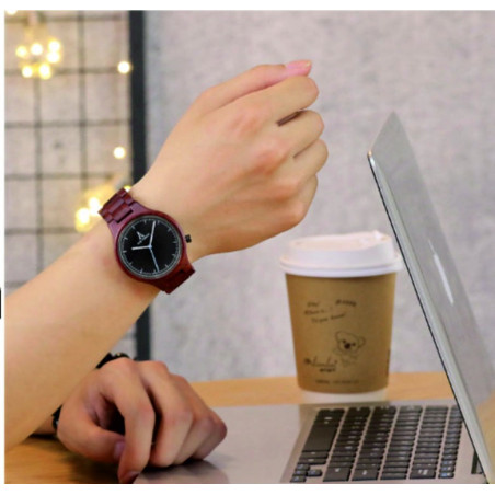 REDEAR karóra fából készült. Hölgyeim és uraim.