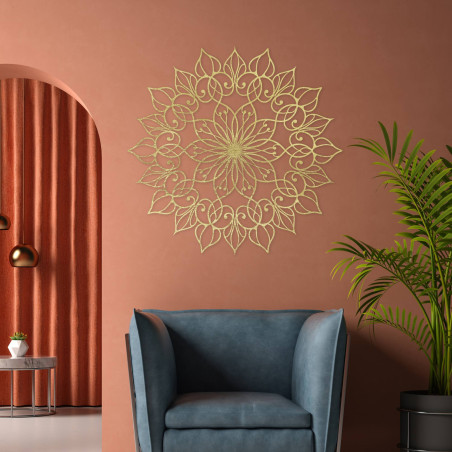 A fából készült mandala egy lenyűgöző falfestmény, amely a harmóniát és az egyensúlyt szimbolizálja.