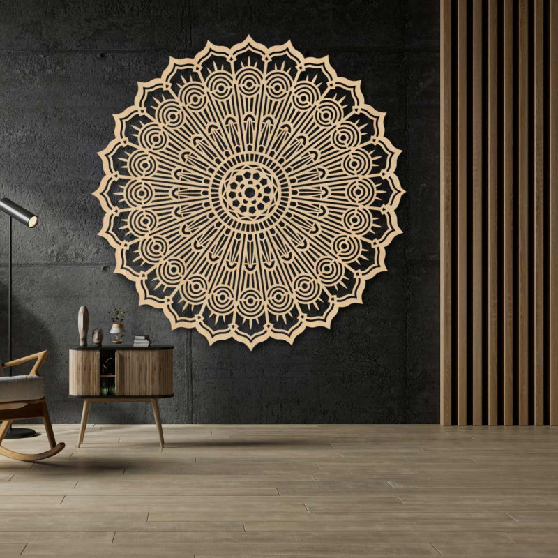 Barna faragott mandala, kör alakú fa panel. Geometrikus művészet és lakberendezési tárgy.