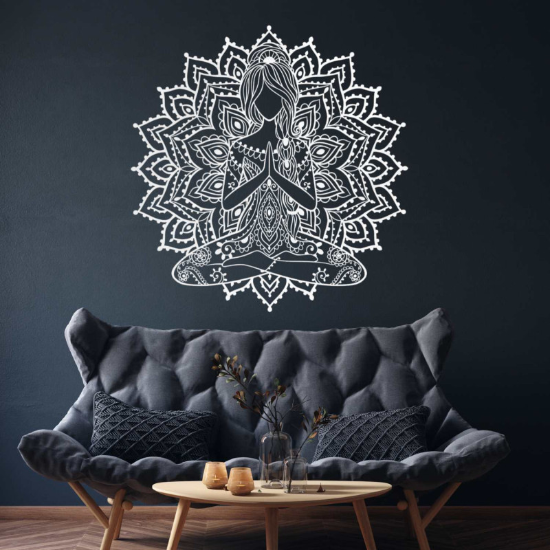Designer fa mandala jóga motívummal - 3D faldekoráció a nappaliba harmonikus hatással.
