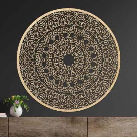 Tervezői mandala a falon precíz geometrikus mintával
