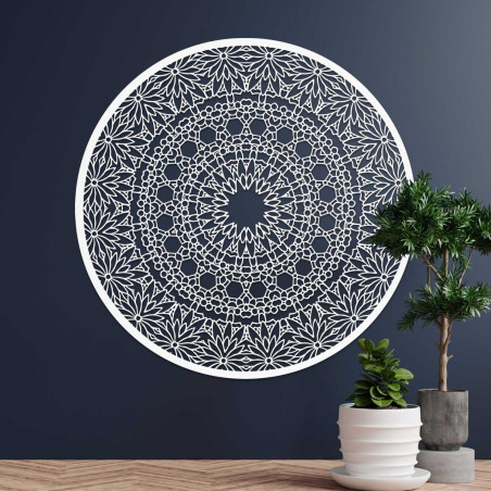 Modern faldekoráció mandala természetes fából