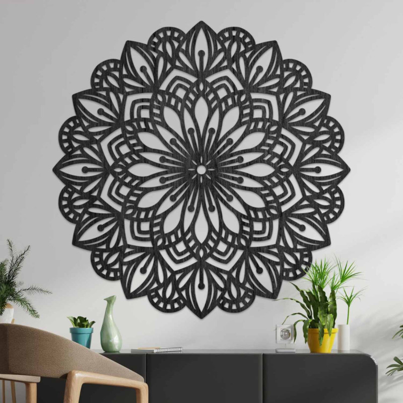 Fából készült mandala falra, részletes díszítő mintával