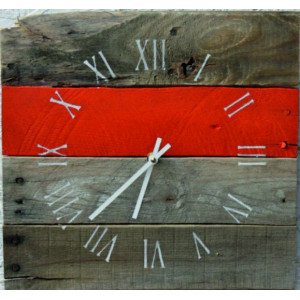 Kreatívne hodiny rímske s červeným pásikom , drevené .