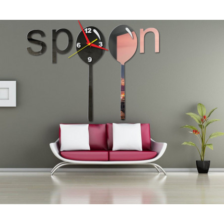 Modern óra a falon műanyagból készült. Saját gyártás, az X-momo Modern óra a falon műanyagból készült. Saját gyártás, az X-momo