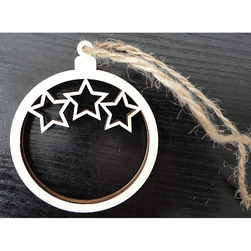 Díszméretek, karácsonyfadíszek, fa kiegészítők, fa és műanyag díszek