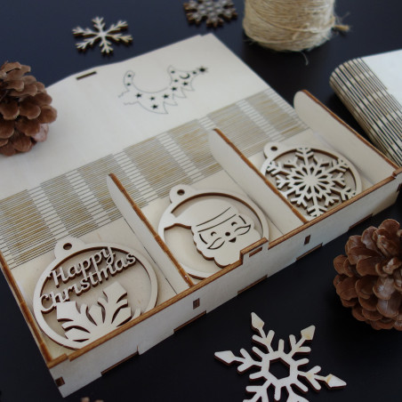 Gyönyörű karácsonyi díszekből álló fa, 1 darab 18 darab