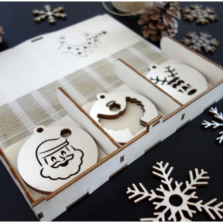 Karácsonyi díszek gyűjteménye, 1 készlet -18 db