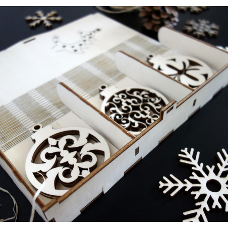 Dekoráció karácsonyfa, készlet 18 darabot tartalmaz